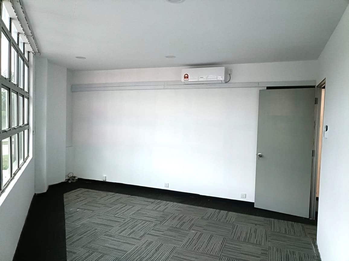 Shop-office Corner Lot Taman Desa Tebrau 4