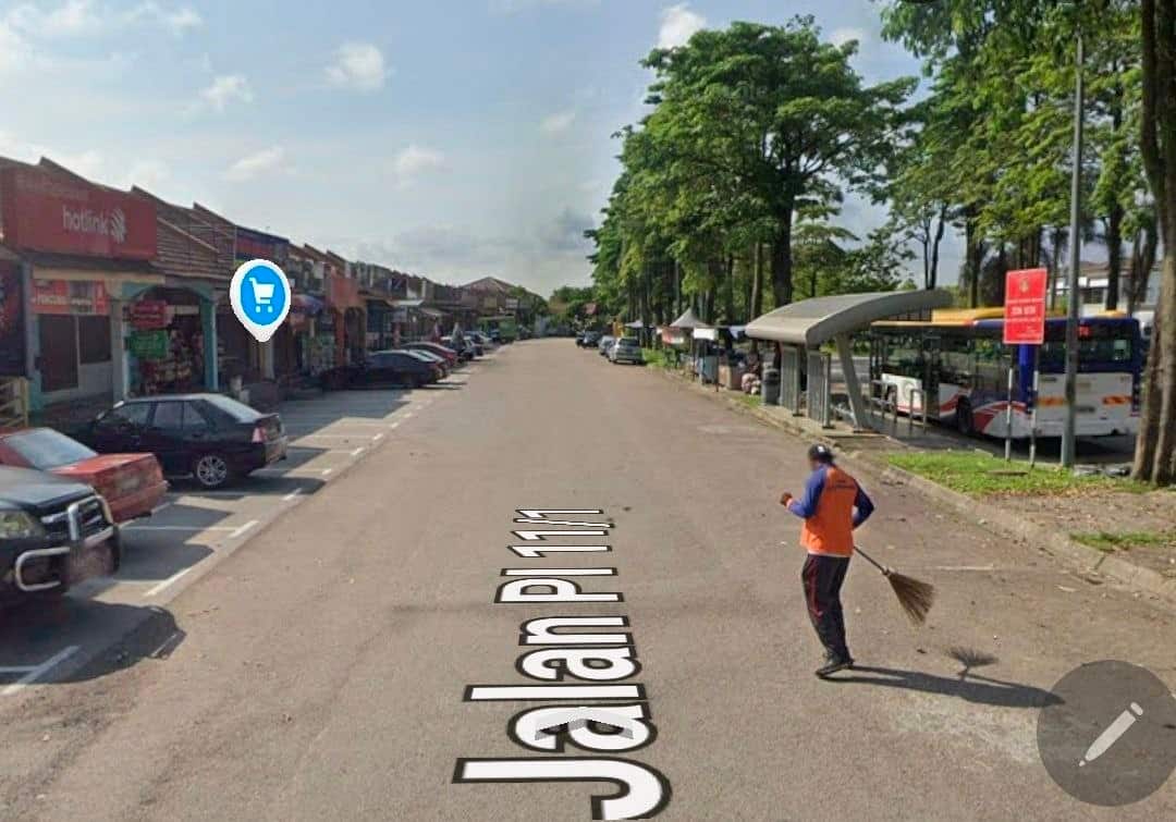 Single Storey Low Cost Shop Intermediate Unit Taman Pulai Indah 2