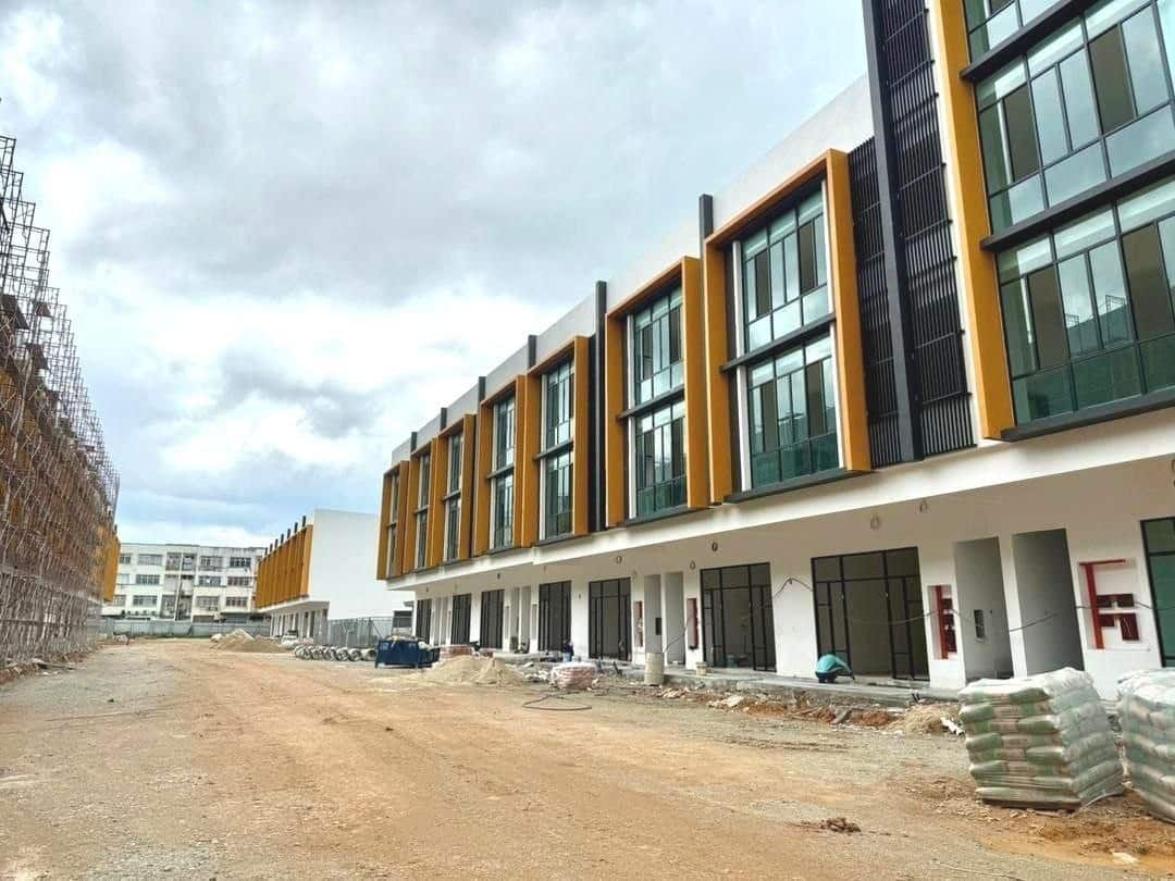 3 Storey Shoplot Permas Avenue 5