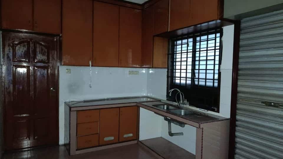 Double Storey Semi D Corner Lot Jalan Serampang 8
