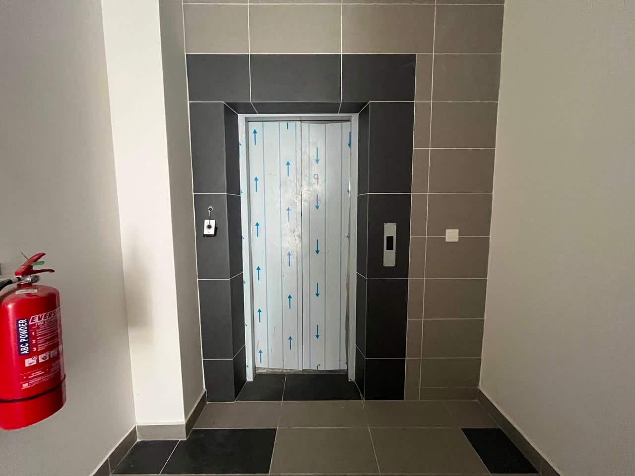 4 Storey Shop Lot with Lift Permas Jaya 9