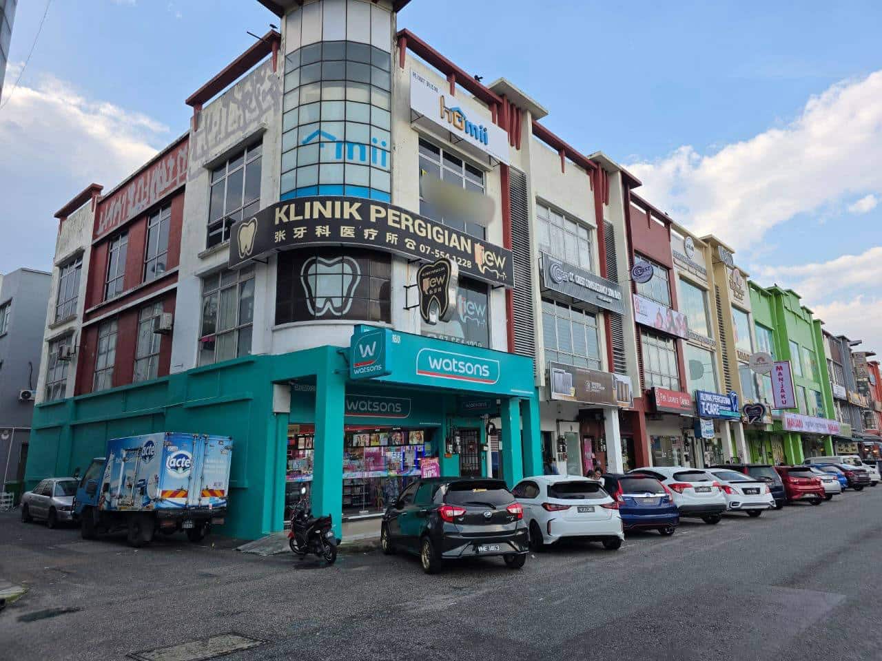 3 Storey Shop Lot Mutiara Mas 8
