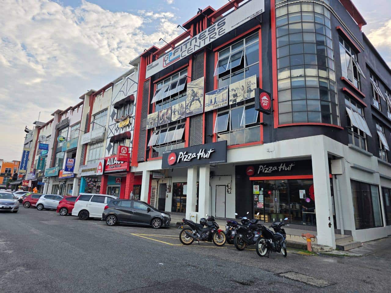 3 Storey Shop Lot Mutiara Mas 7