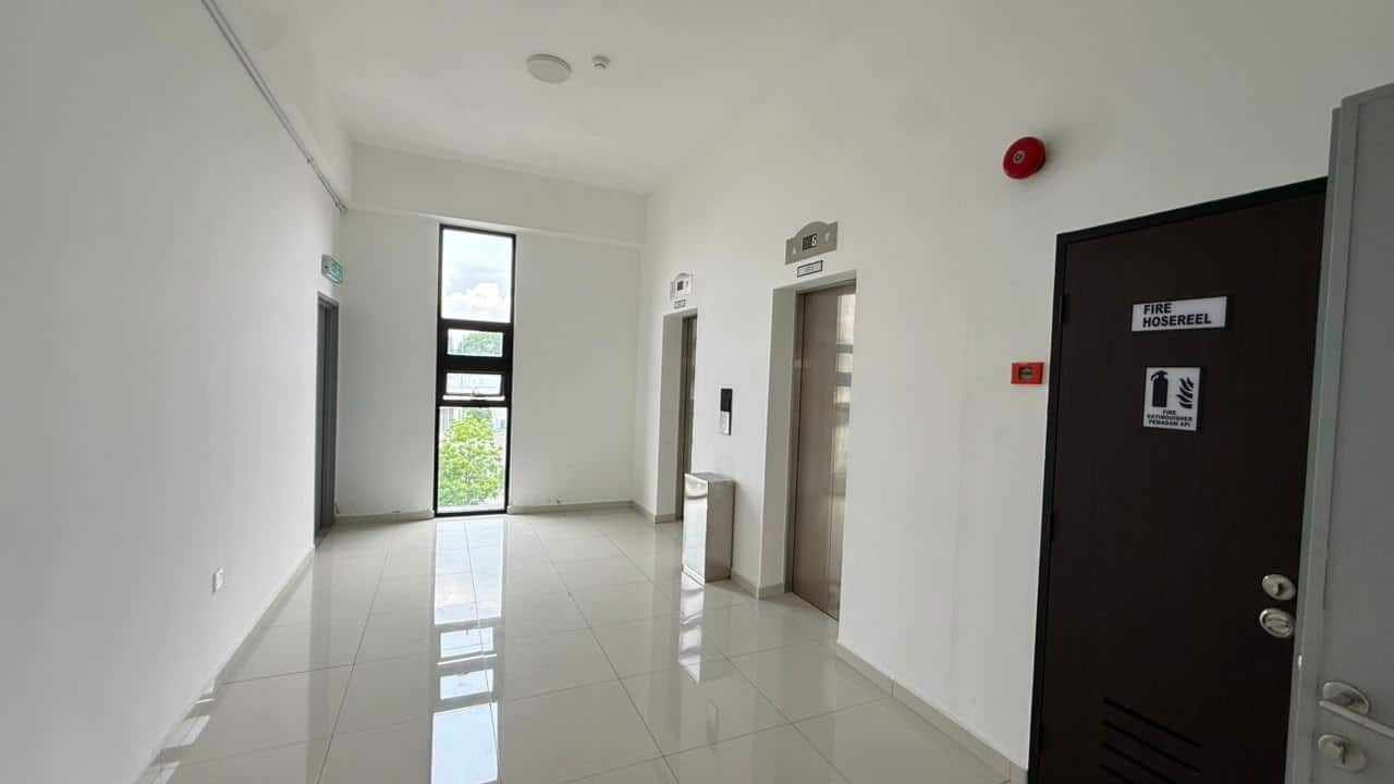 Shoplot Bukit Indah 8