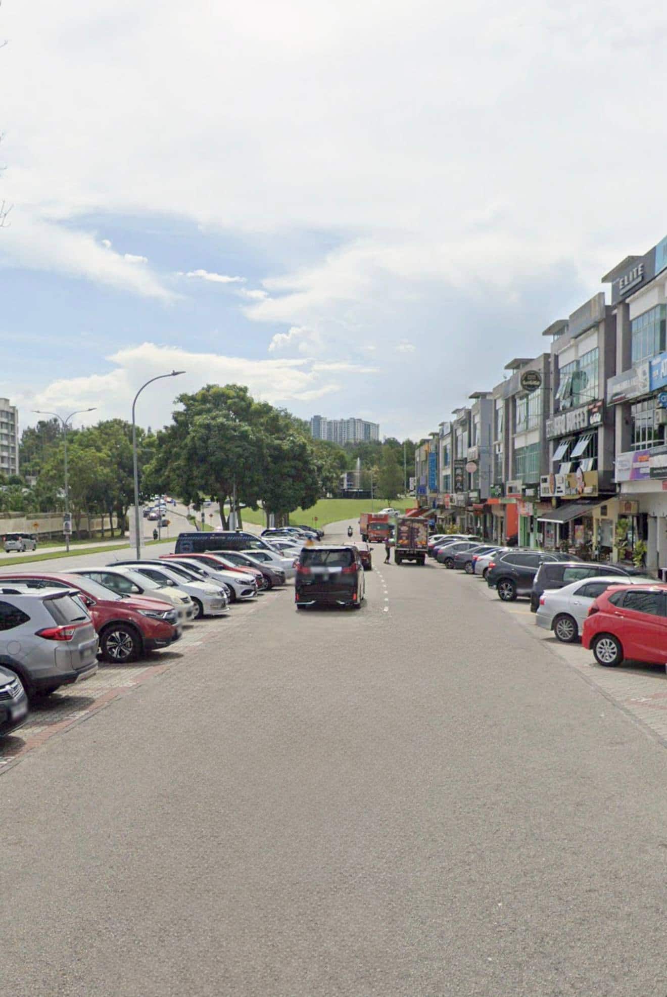3-Storey Shoplot Jalan Austin Height 8/1 2