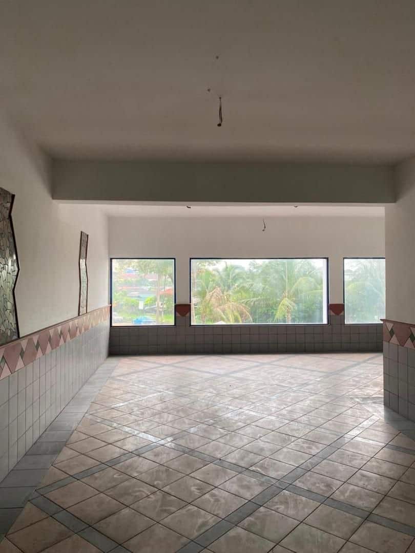 3 Storey Shoplot Taman Tampoi Utama 3