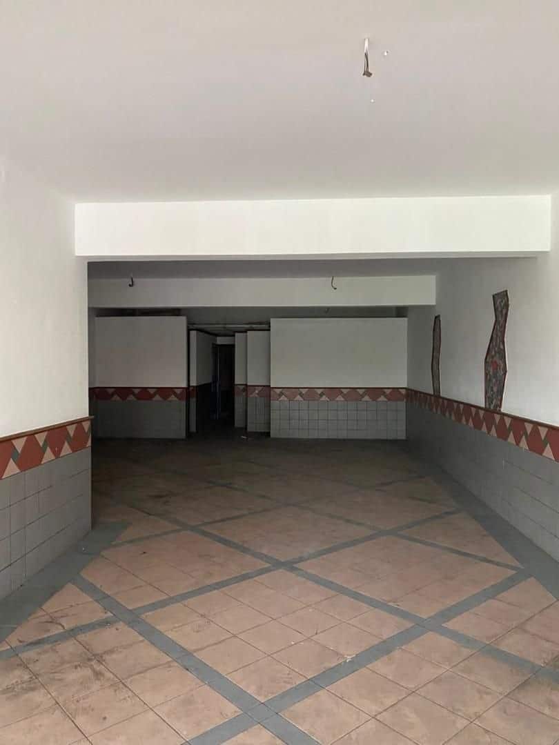 3-Storey Shoplot Taman Tampoi Utama 4