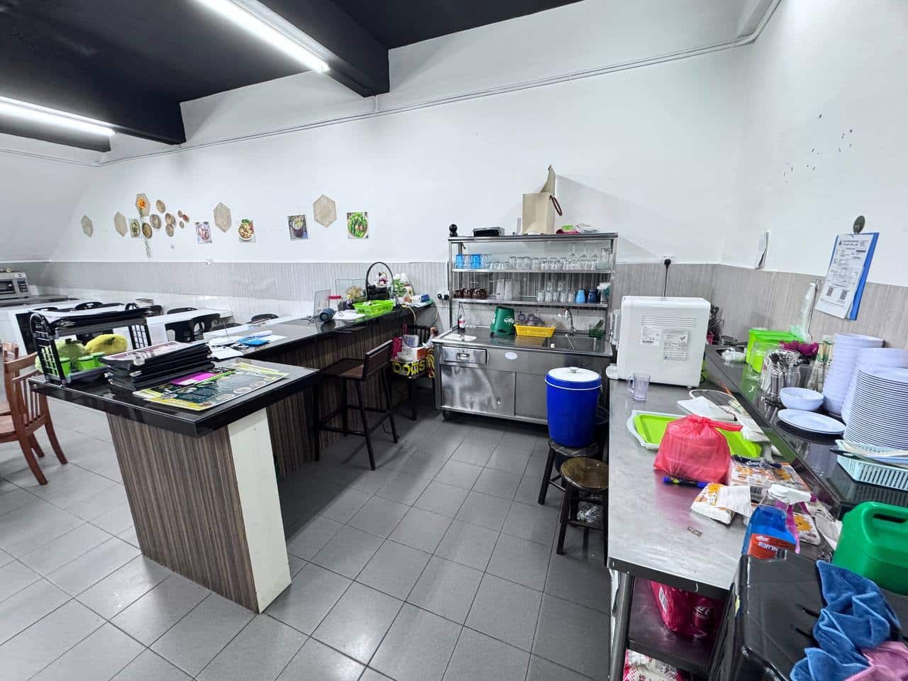 3 Storey Shoplot Taman Molek 3