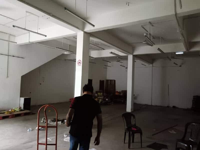 2 Adjoining 3 Storey Shop Lot Jalan Niaga 11 4