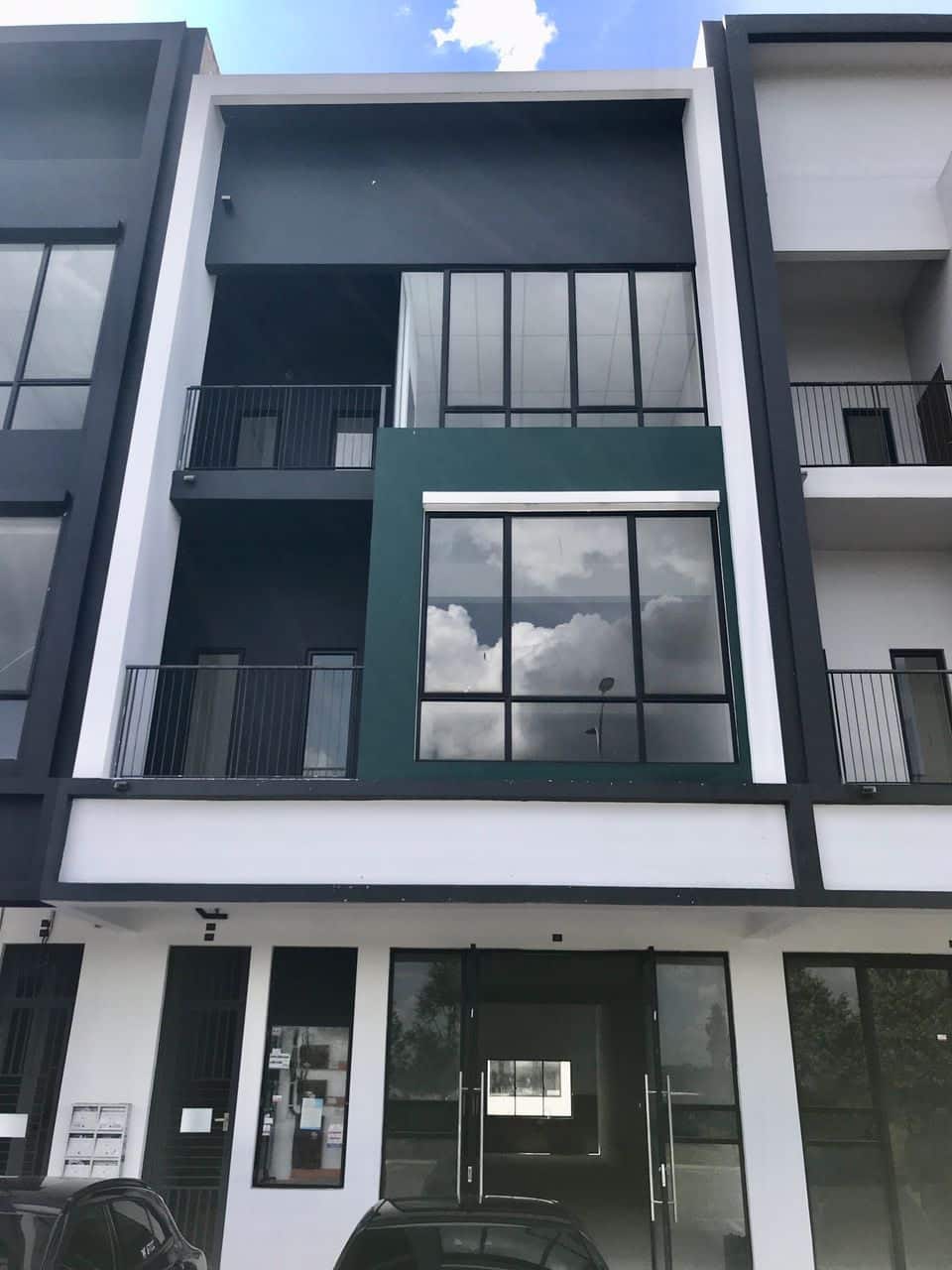 3-Storey Shoplot JALAN JAYA PUTRA 7/9