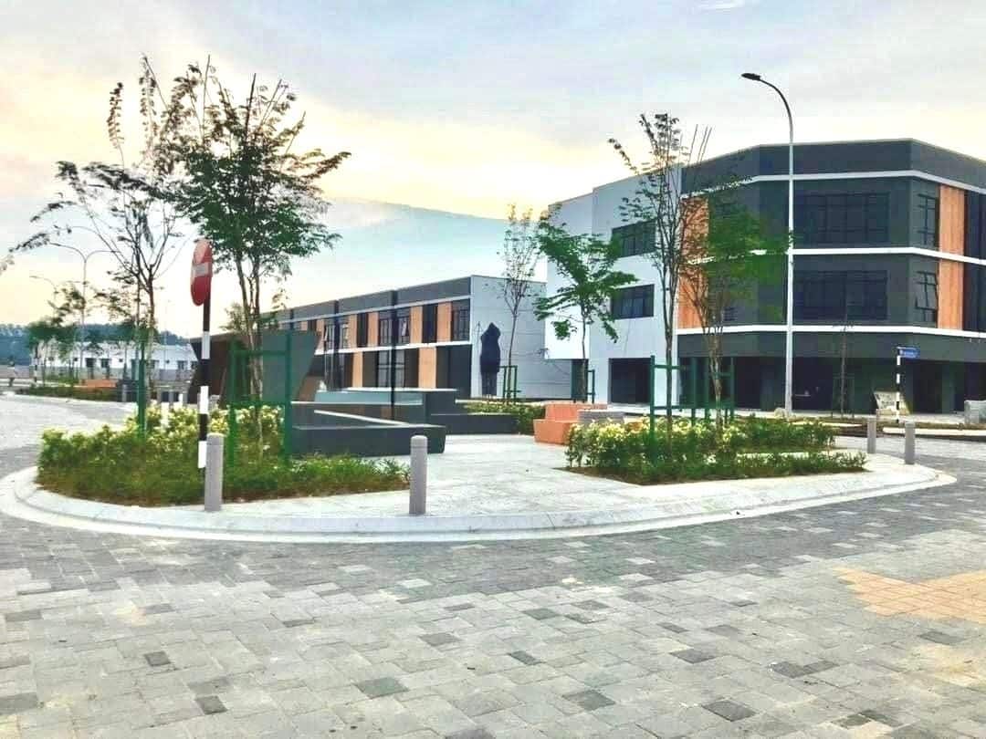 3-Storey Shoplot Aspira Square 3