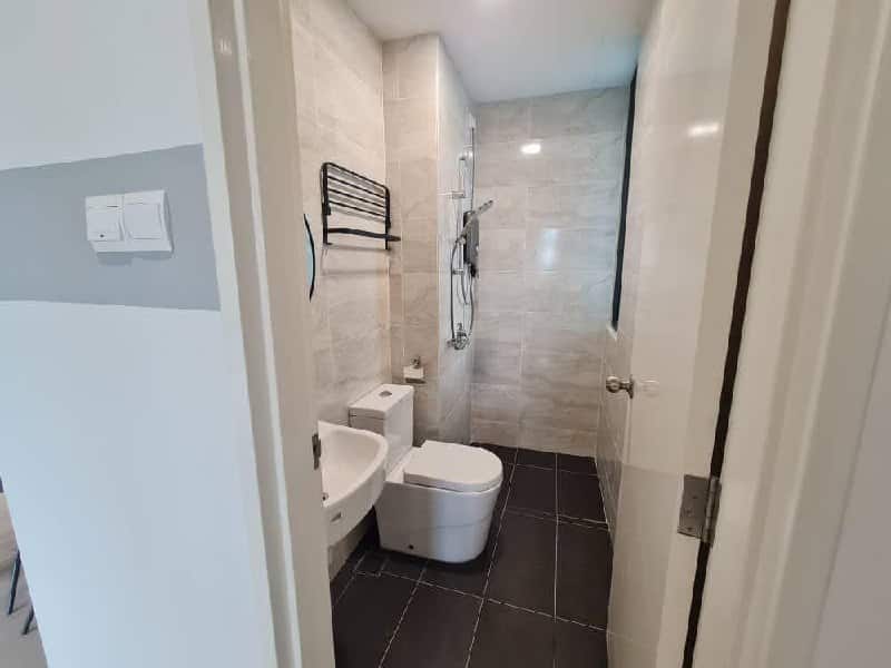 Condo Danga Bay 7