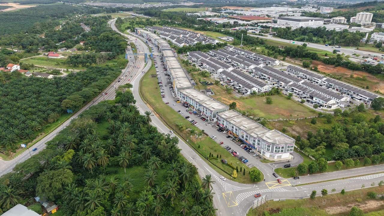 3-Storey Commercial Shoplot Taman Scientex Utama 1