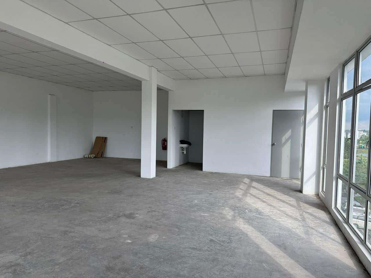 3-Storey Commercial Shoplot Taman Scientex Utama 4
