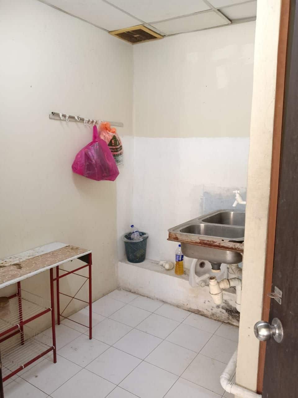2nd Floor Unit of 3-Storey Shoplot Taman Seri Orkid 7