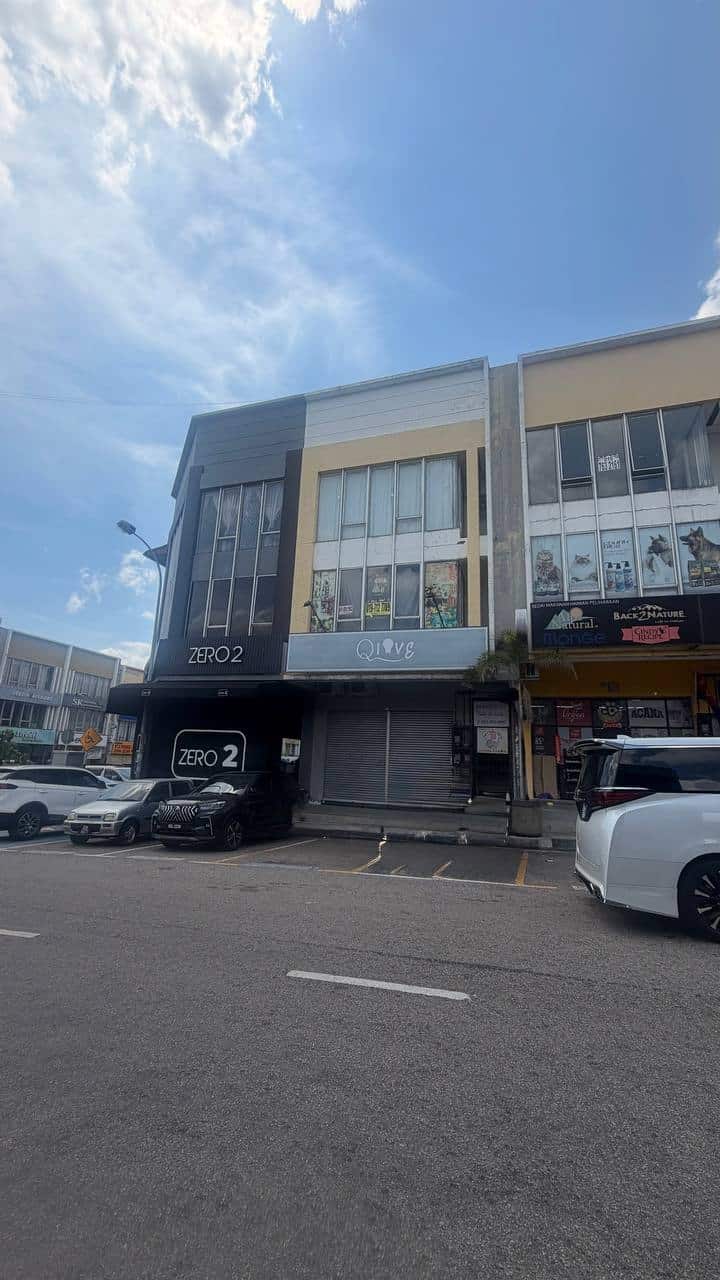 3-Storey Shoplot Taman Ungku Tun Aminah 1