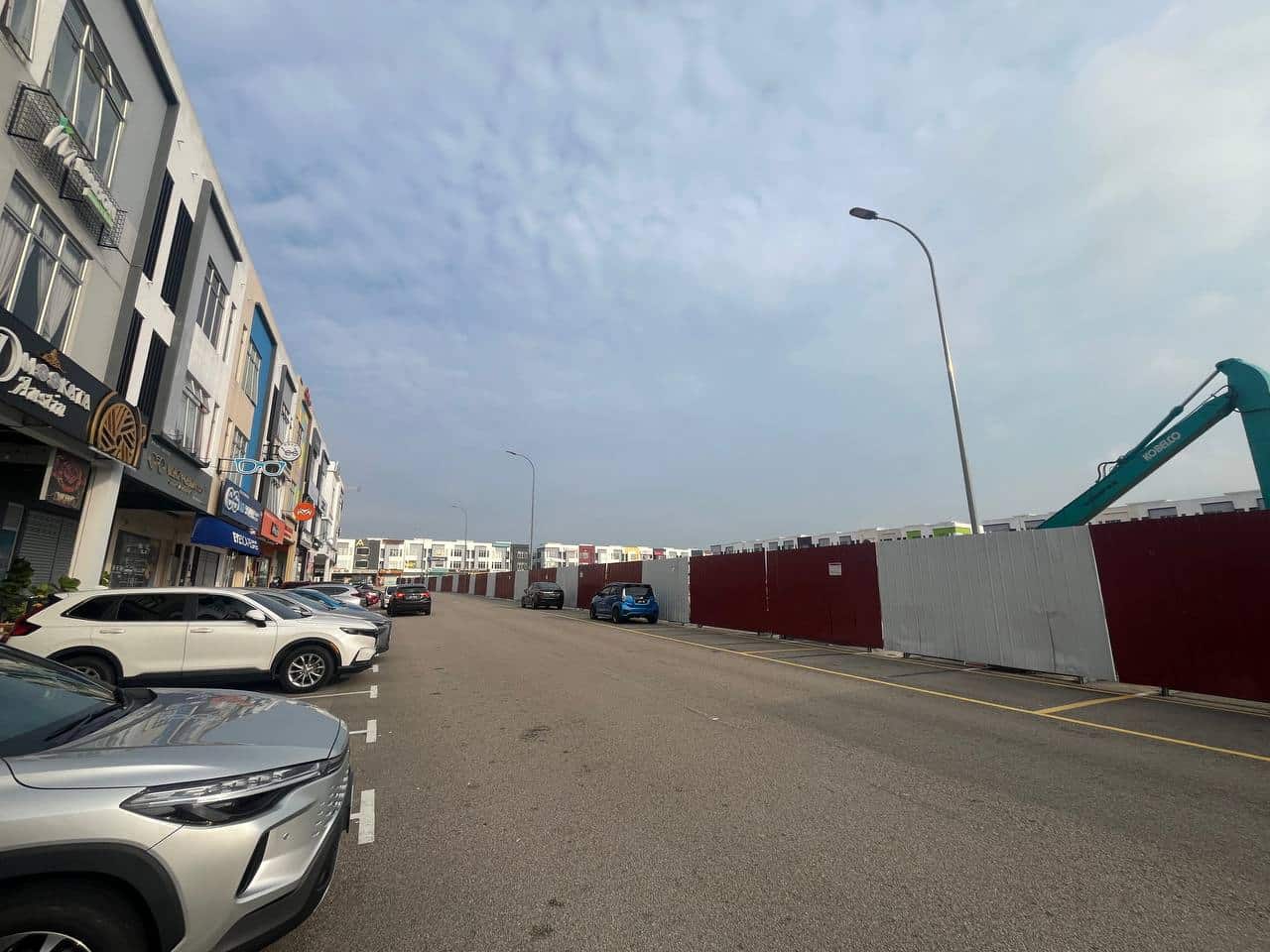 3-Storey Shop Lot Crest Austin 1