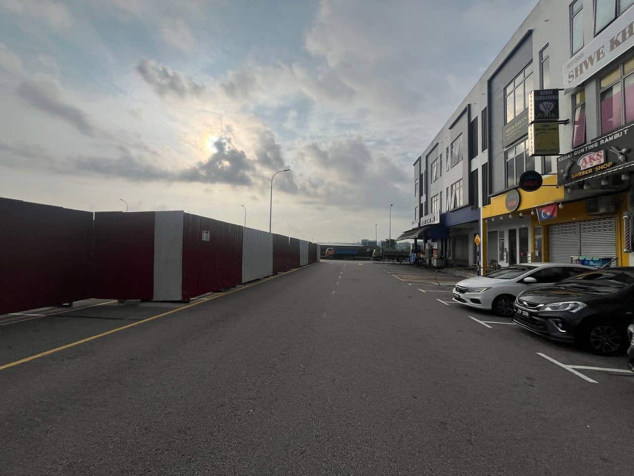 3-Storey Shop Lot Crest Austin 3