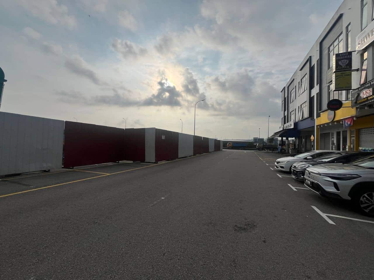 3-Storey Shop Lot Crest Austin 4
