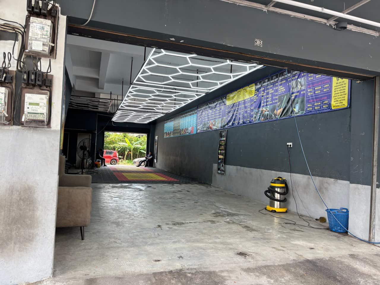 3-Storey Shoplot Jalan Aliff 3, Taman Damansara Aliff, Tampoi 3
