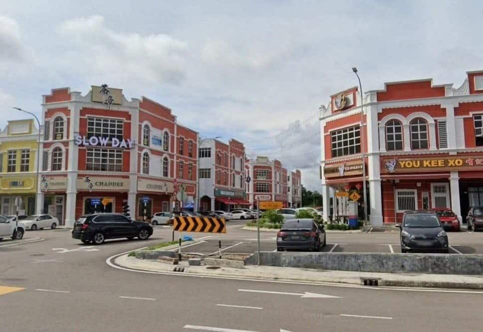 3 Storey Shoplot Austin Crest @ Emerald Business Hub 2