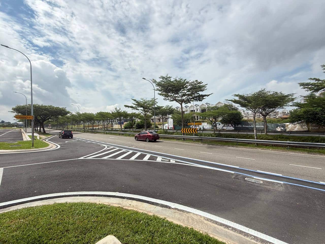 3-Storey Intermediate Shoplot Bandar Dato Onn Perjiranan 15/28 3