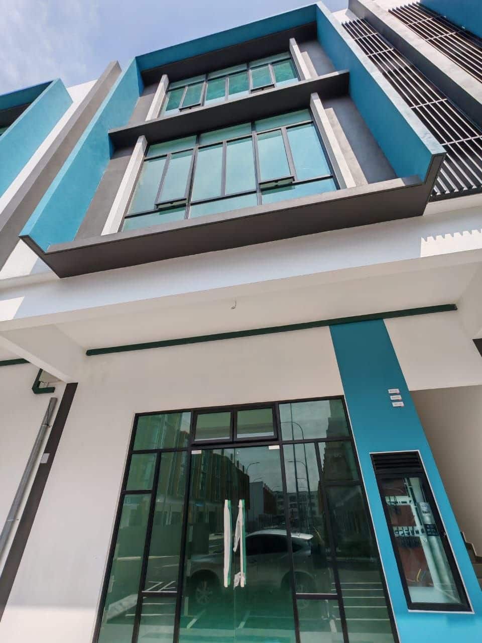 3-Storey Shoplot Permas Avenue 3 2