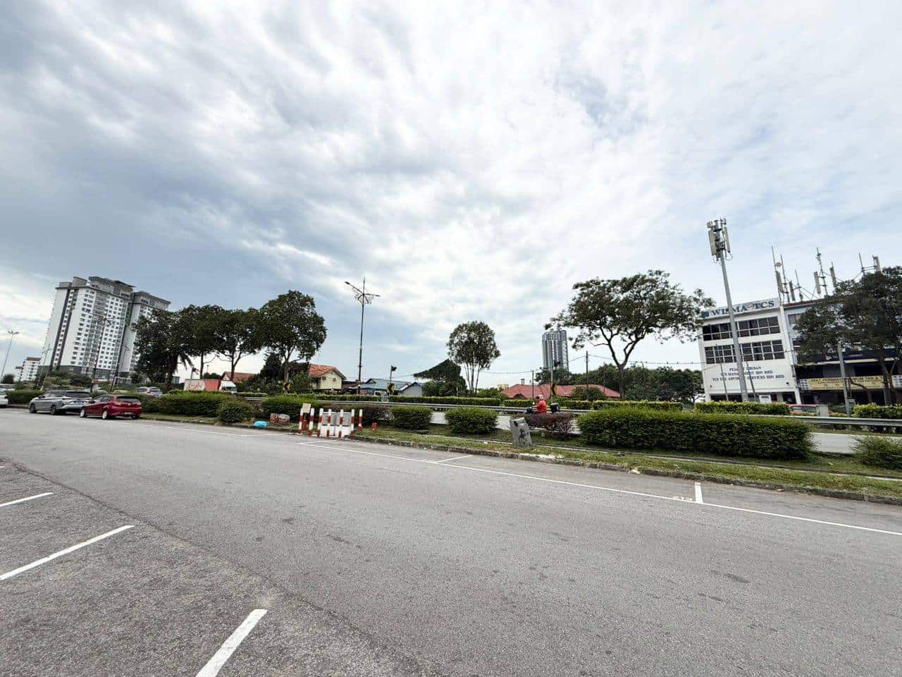 Four Storey Shop Jln Tun Abdul Razak Larkin 3