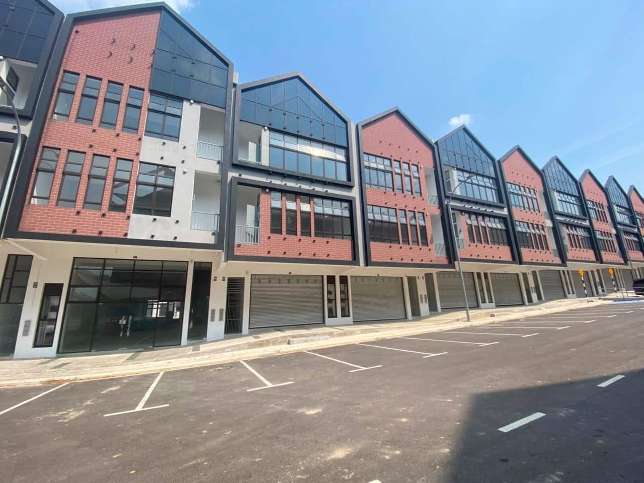 3-Storey Shop Lot Taman Sutera 1