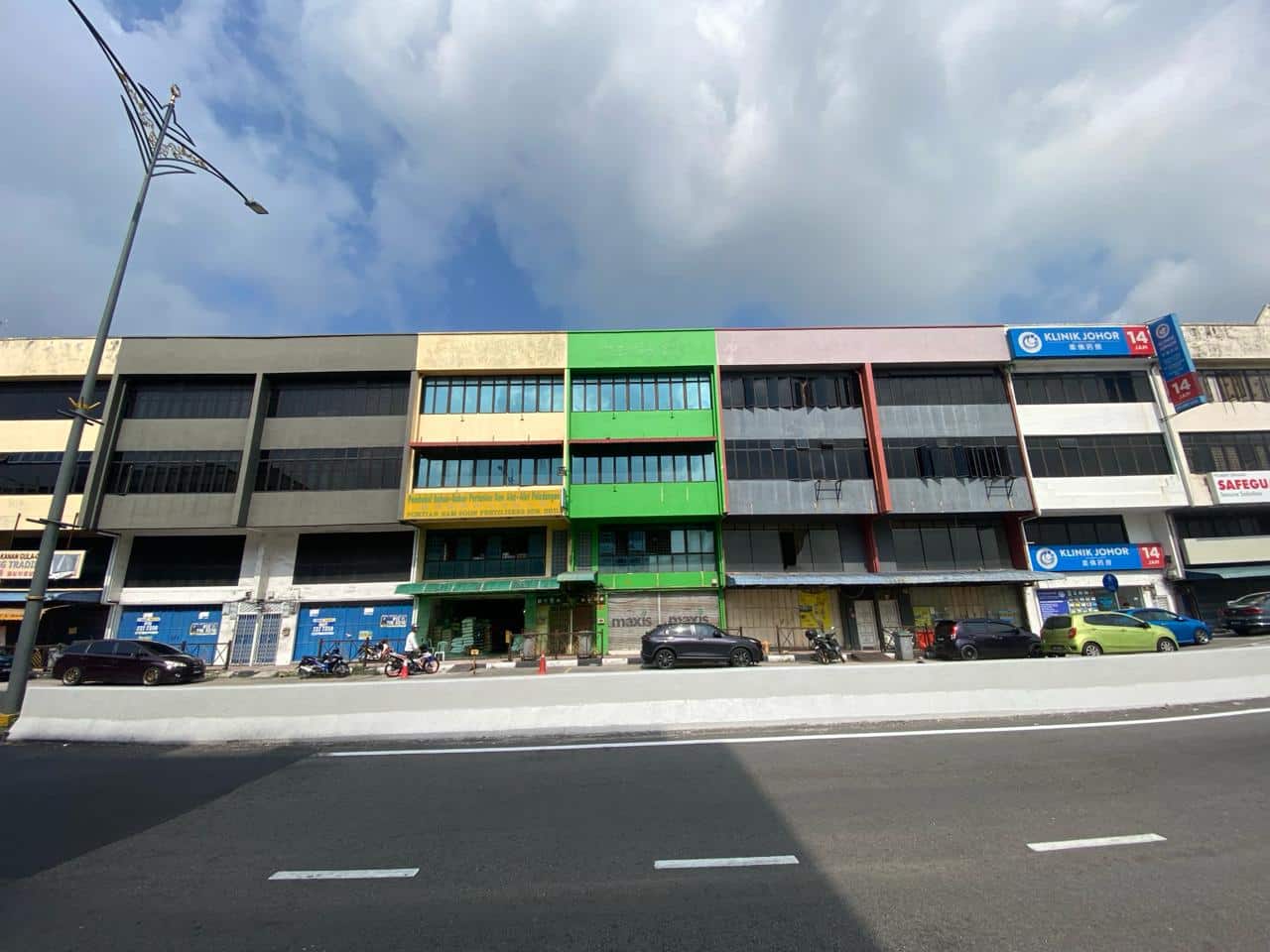 3-Storey Shoplot Jalan Bakek @ Taman Pontian 1