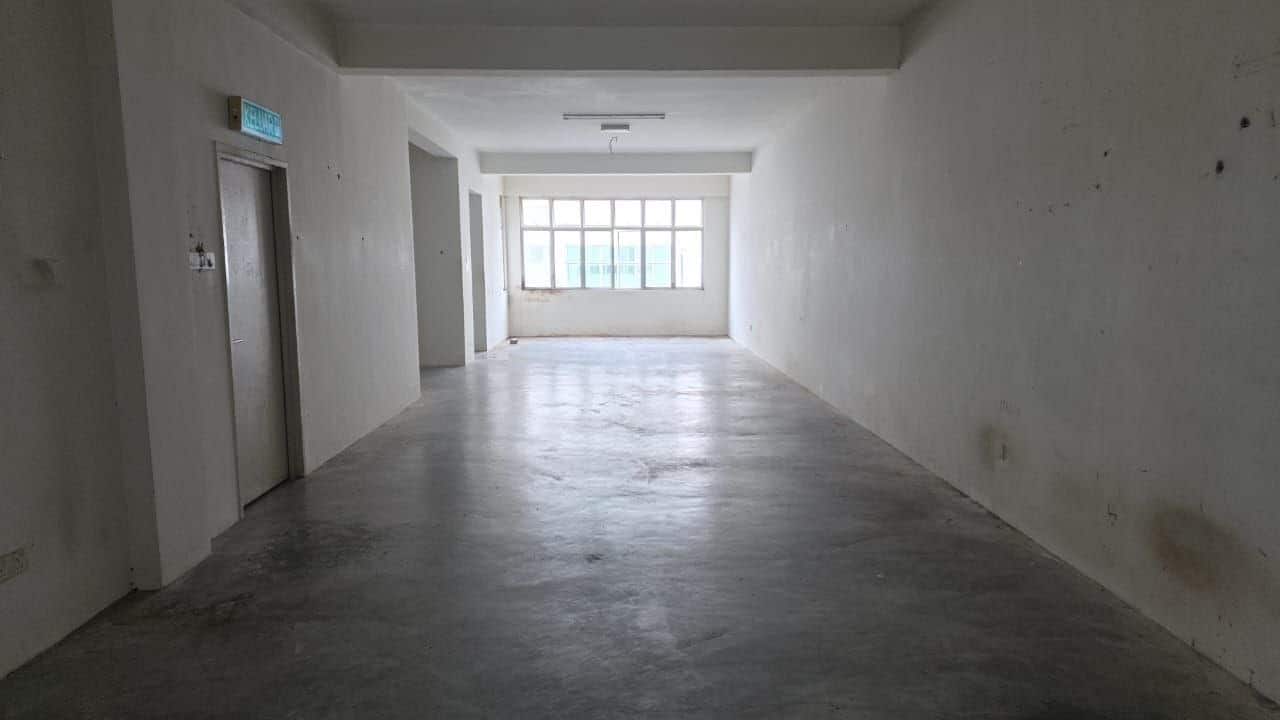 4-Storey Shop Lot Bandar Seri Alam 3