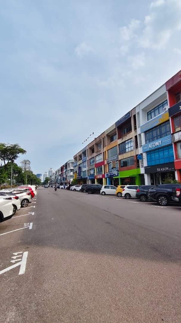 4-Storey End Lot Shoplot Permas Jaya 2