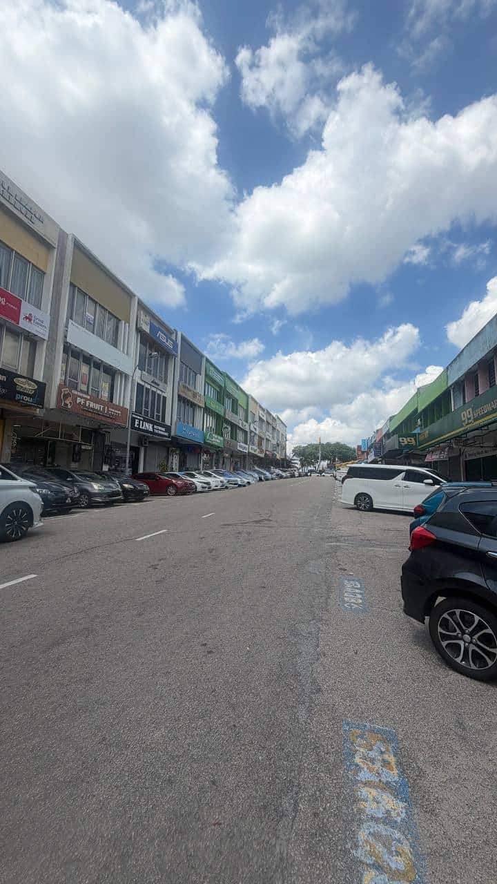 3-Storey Shoplot Taman Ungku Tun Aminah 5