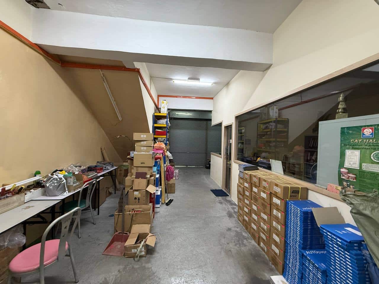 Double Storey Shop Tun Aminah 4