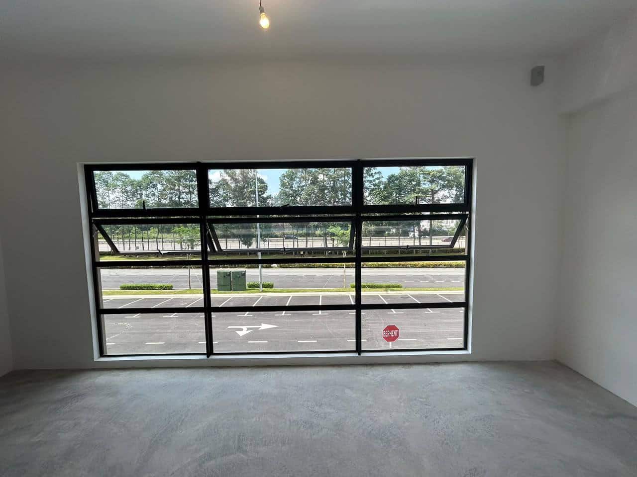 Three Storey Shop Endlot Horizon Square 4