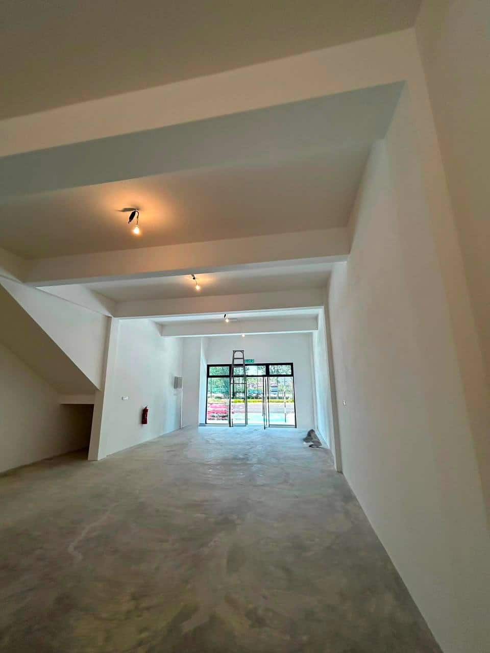 Three Storey Shop Endlot Horizon Square 2