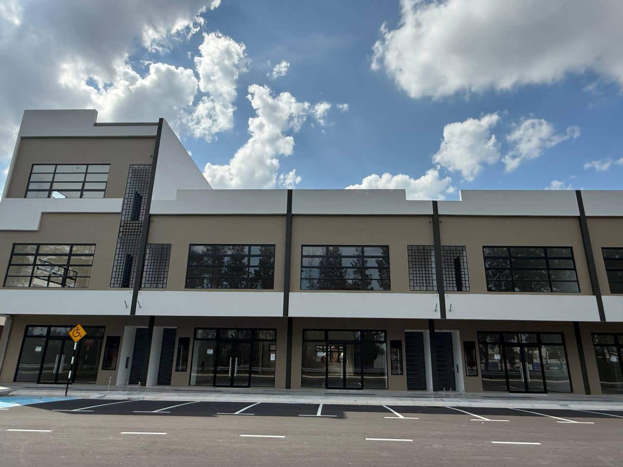2-Storey Shoplot Horizon Square 2