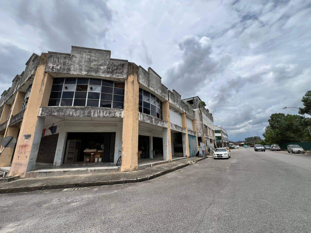 2-Storey Corner Shop Taman Melawati 2