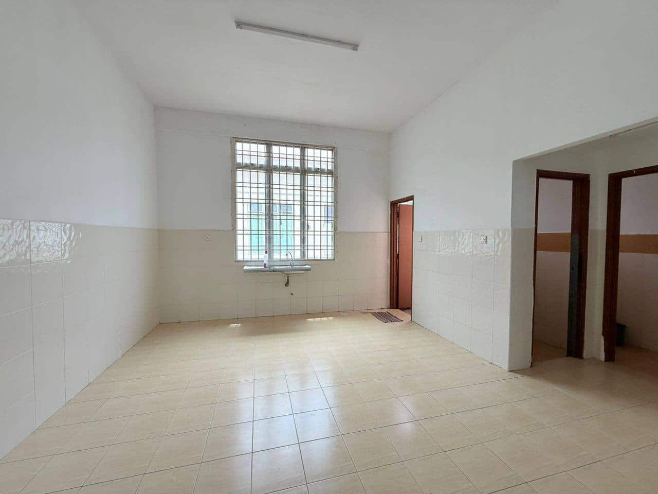 Double Storey Shop Mutiara Rini 4