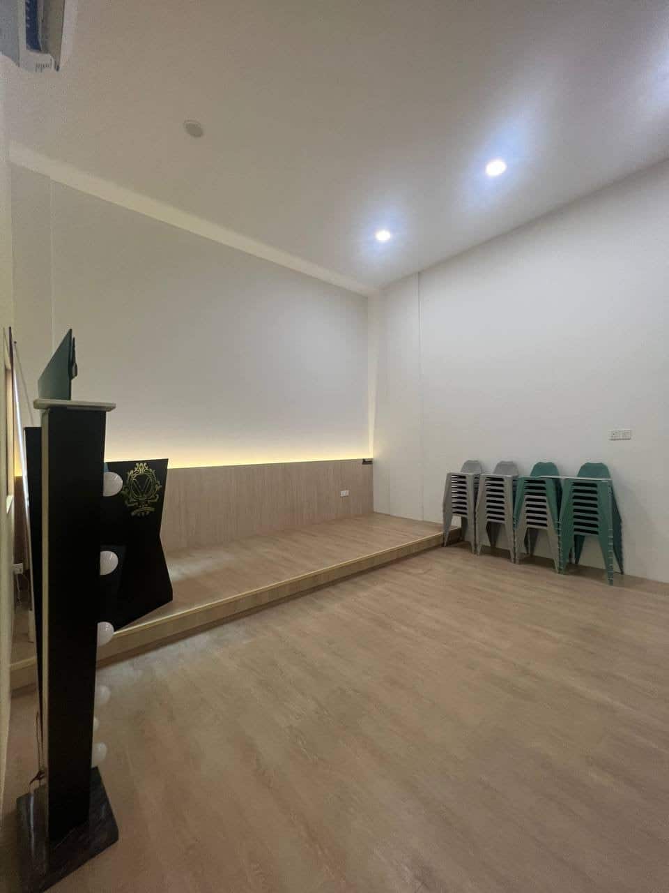 Ground Floor Shoplot Eco Palladium 4