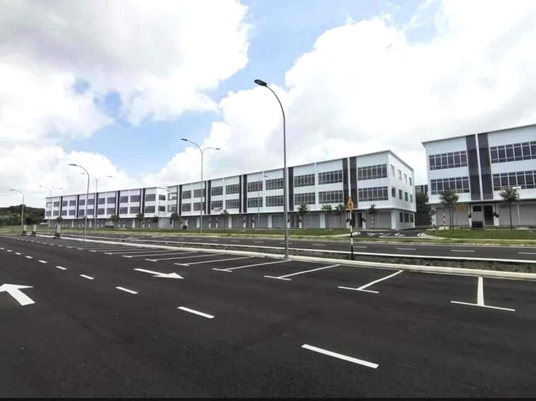 3-Storey Commercial Shoplot Jalan Alam 3, Bandar Alam Masai 2
