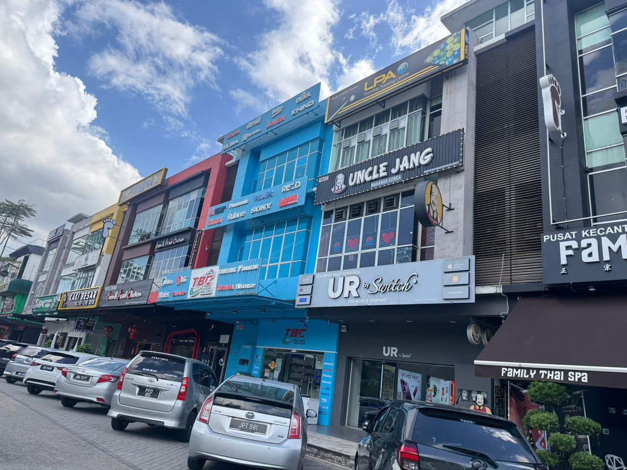 5 Storey Shoplot Mount Austin 8 Avenue 8