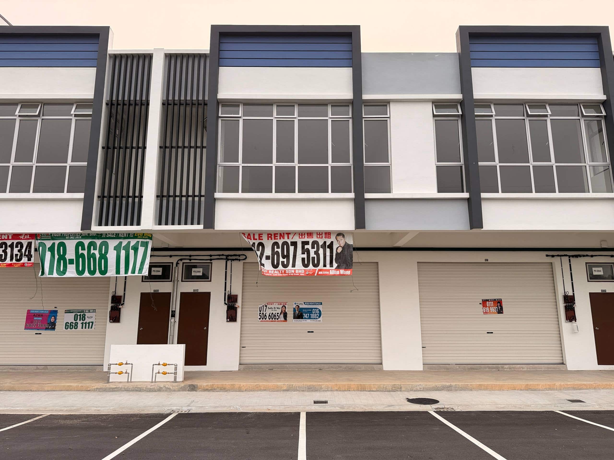 2-Storey Shoplot Taman Pasir Putih 3