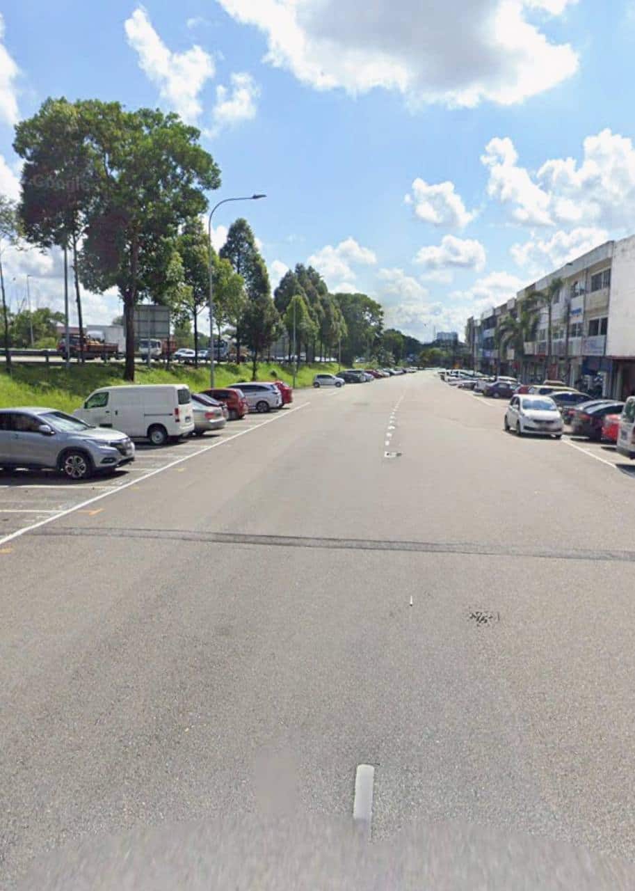 3-Storey Shoplot Jalan Rosmerah 2/17 5
