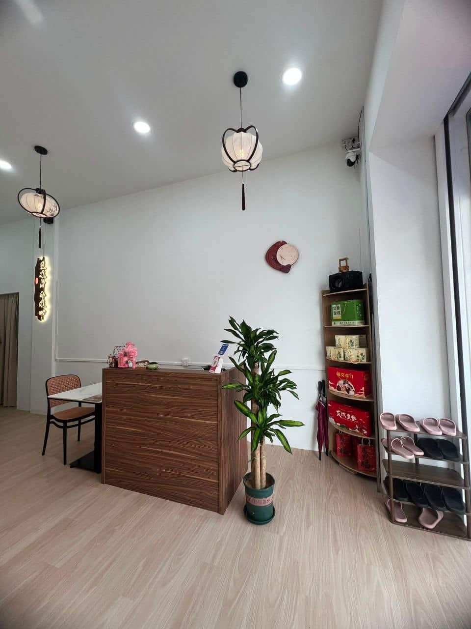 Ground Floor Shoplot Mount Austin 1