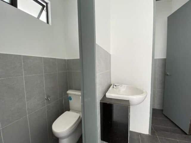 2-Storey Shoplot Eco Curve 8