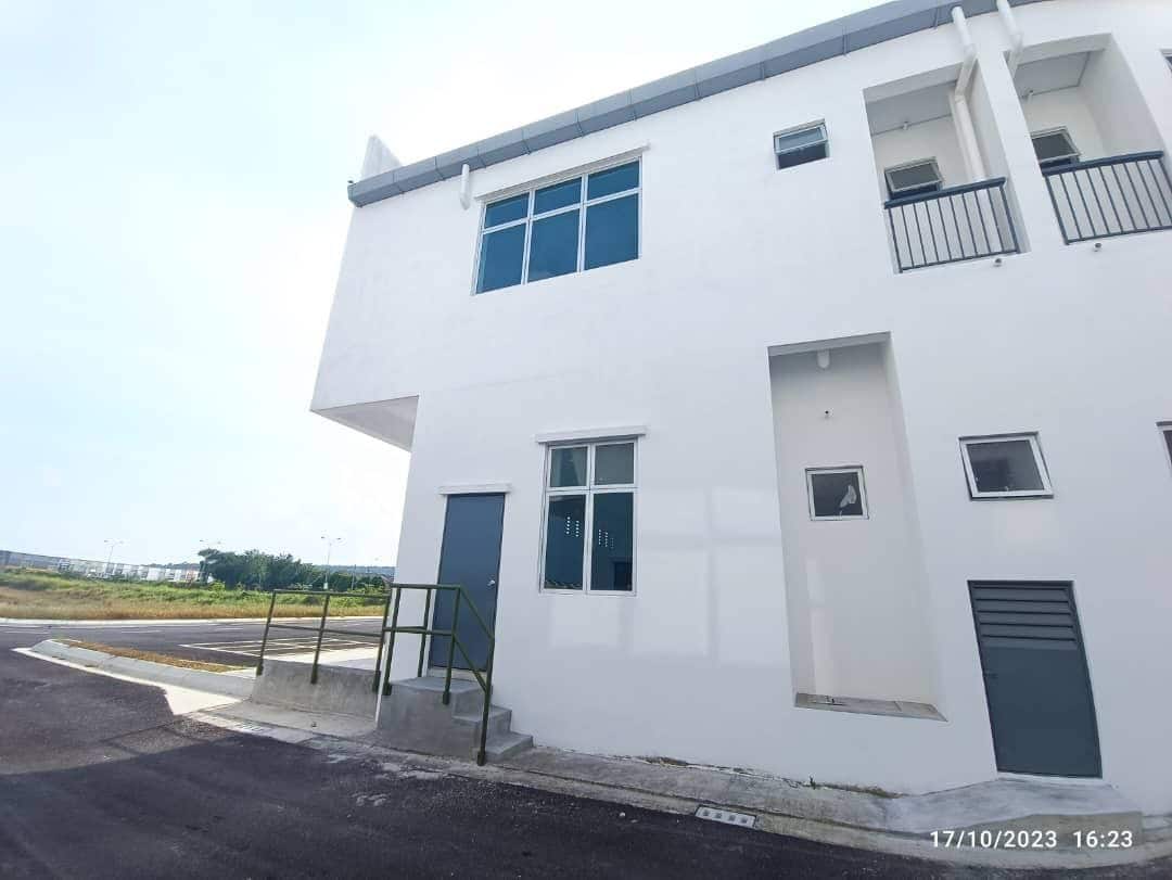 2-Storey Shoplot Taman Pulai Mutiara 5