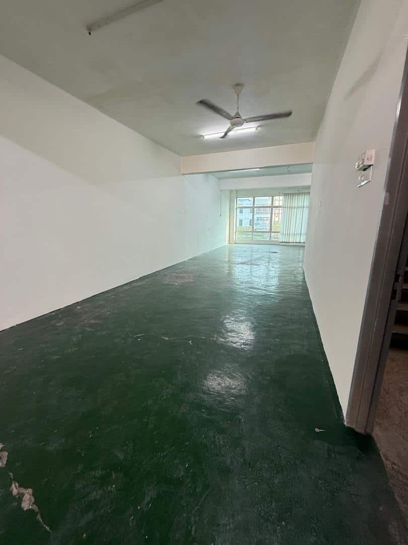 For RENT 
Taman Nusa Sentral 3stry shop
📍Jalan Sen… 5
