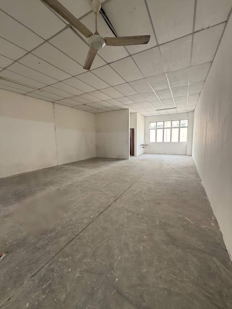 For RENT 
Taman Nusa Sentral 3stry shop
📍Jalan Sen… 9