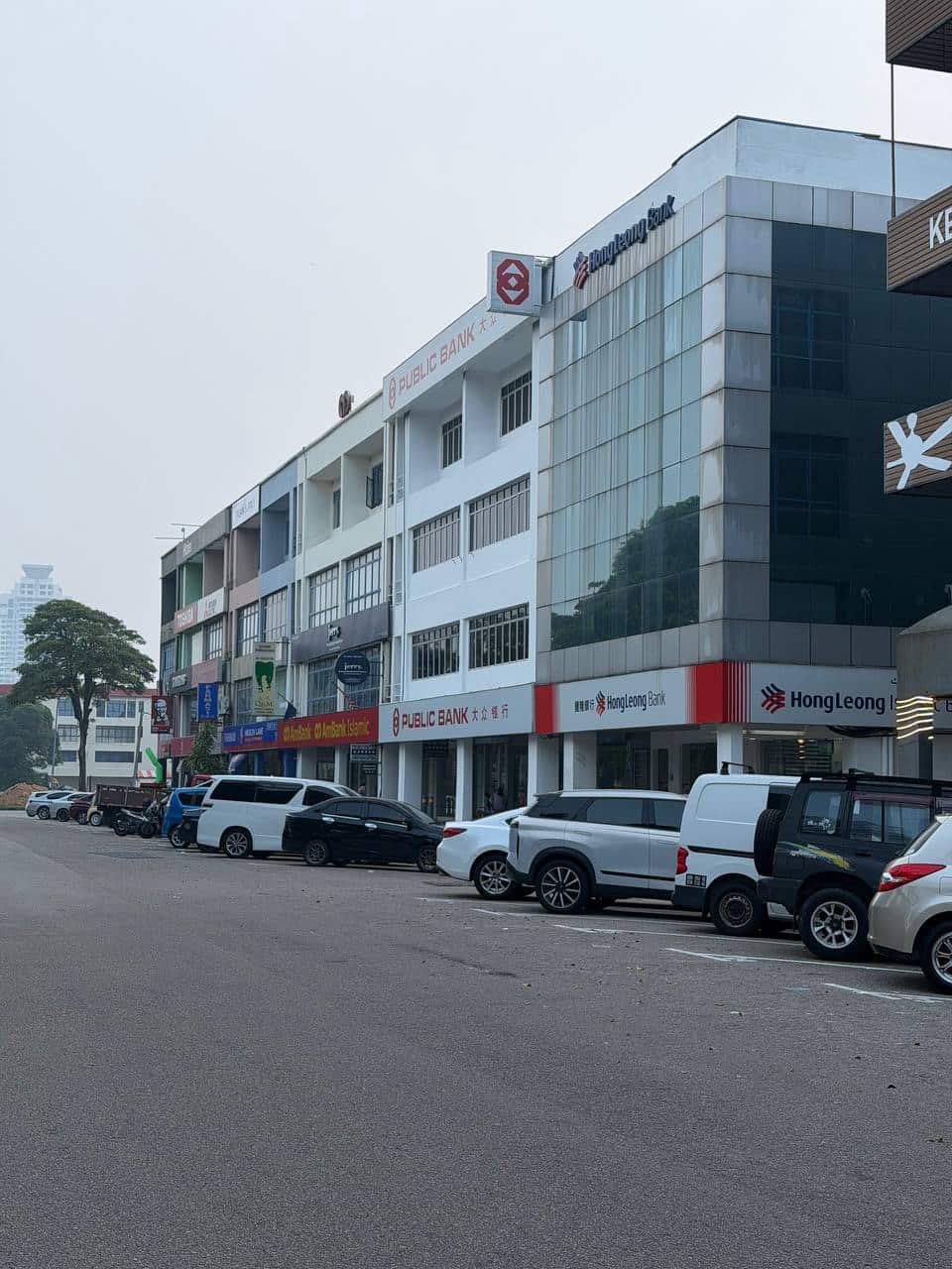 For rent 

Permas Jaya Whole Block For Rent / Hot … 2